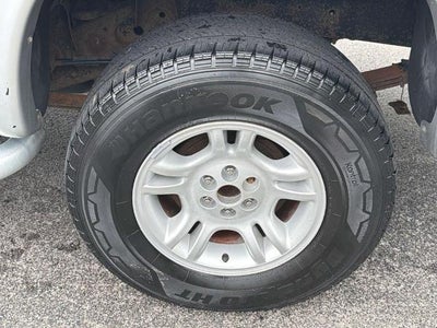 2001 Dodge Dakota Base