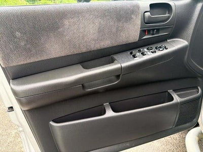 2001 Dodge Dakota Base