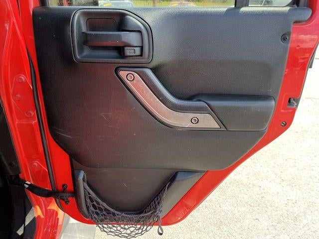 2013 Jeep Wrangler Unlimited 4WD 4dr Freedom Edition *Ltd Avail*