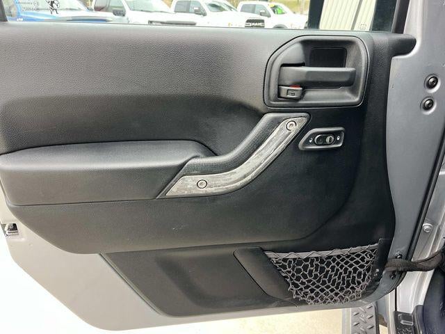 2014 Jeep Wrangler Unlimited 4WD 4dr Sport