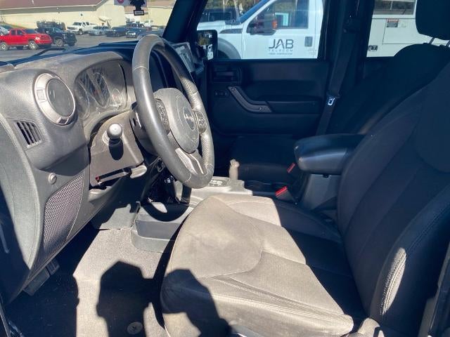 2016 Jeep Wrangler Unlimited 4WD 4dr Sport