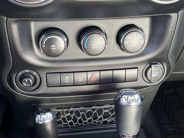 2015 Jeep Wrangler Unlimited 4WD 4dr Sport