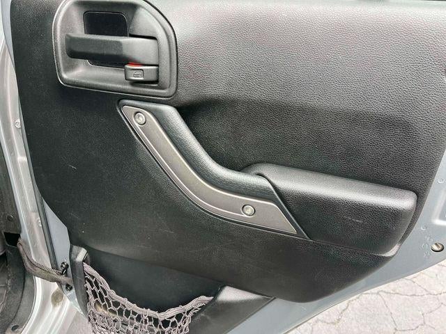 2013 Jeep Wrangler Unlimited 4WD 4dr Freedom Edition *Ltd Avail*