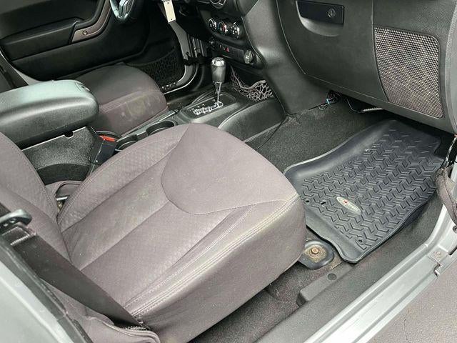 2013 Jeep Wrangler Unlimited 4WD 4dr Freedom Edition *Ltd Avail*