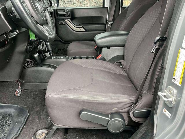 2013 Jeep Wrangler Unlimited 4WD 4dr Freedom Edition *Ltd Avail*