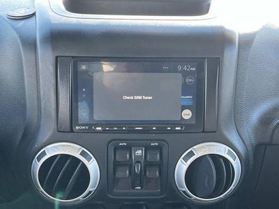 2015 Jeep Wrangler Unlimited 4WD 4dr Sahara