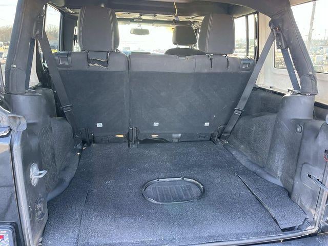 2015 Jeep Wrangler Unlimited 4WD 4dr Sahara