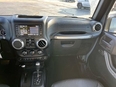 2015 Jeep Wrangler Unlimited 4WD 4dr Sahara
