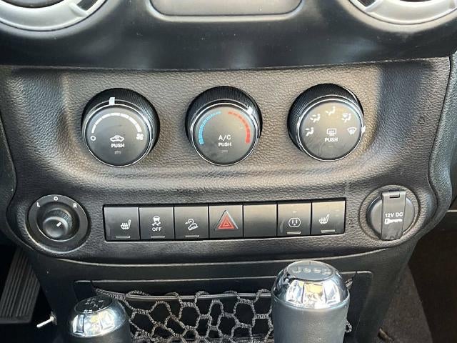 2015 Jeep Wrangler Unlimited 4WD 4dr Sahara