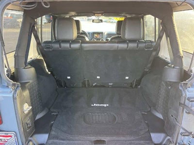 2015 Jeep Wrangler Unlimited 4WD 4dr Sahara