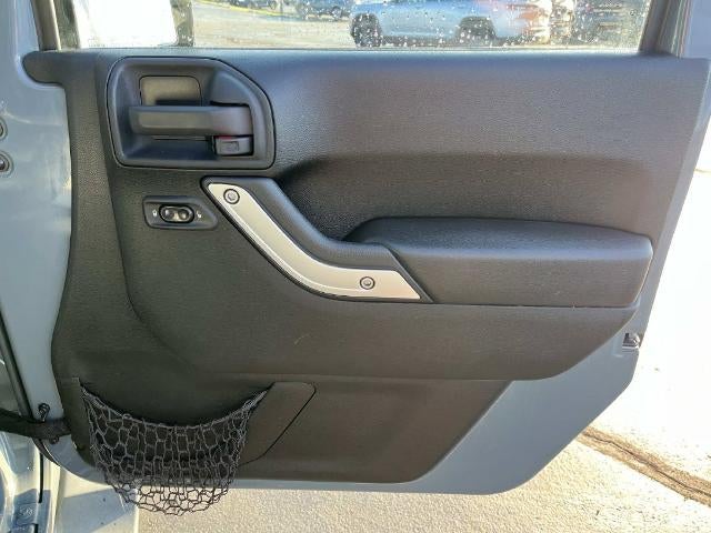 2015 Jeep Wrangler Unlimited 4WD 4dr Sahara