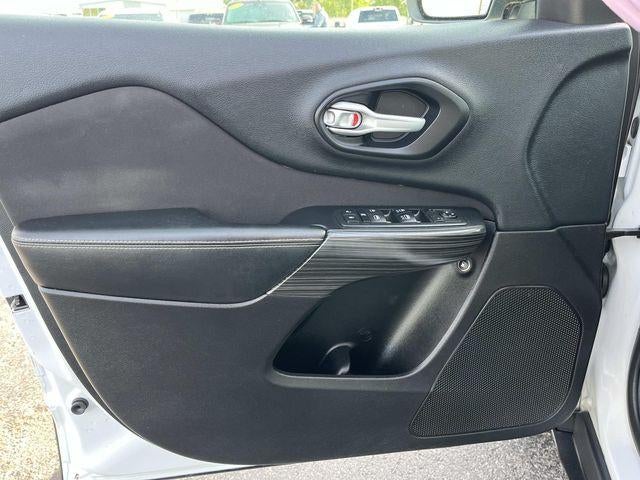 2015 Jeep Cherokee FWD 4dr Latitude