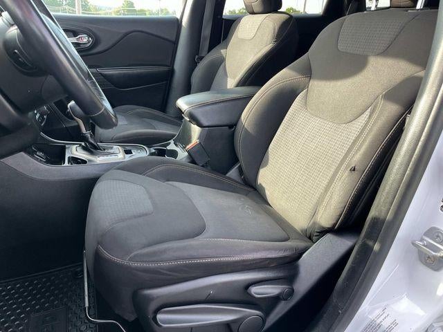 2015 Jeep Cherokee FWD 4dr Latitude