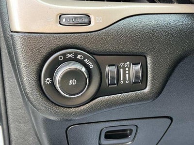 2015 Jeep Cherokee FWD 4dr Latitude