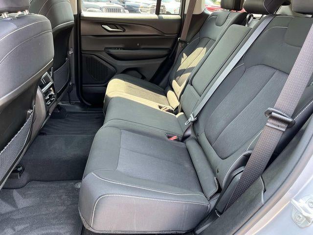 2024 Jeep Grand Cherokee Laredo 4x4