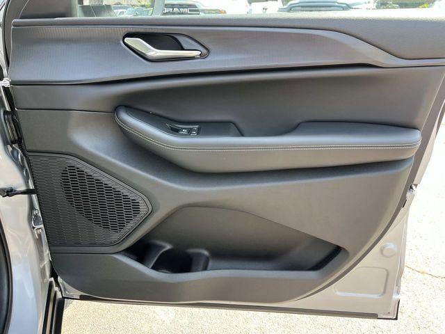 2024 Jeep Grand Cherokee Laredo 4x4