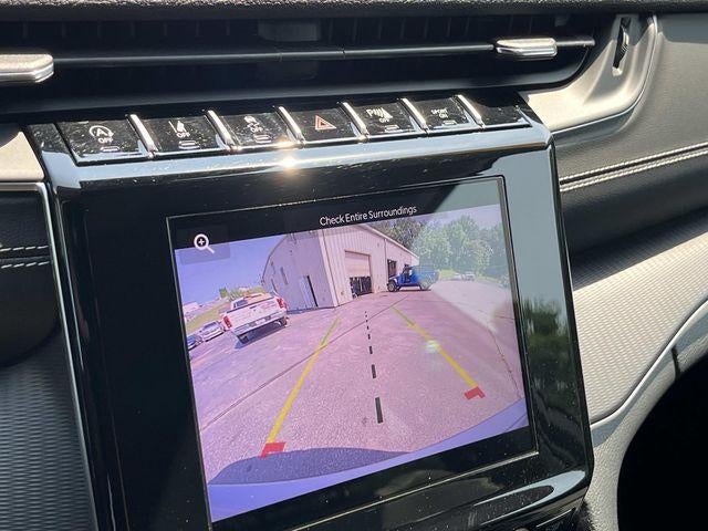 2024 Jeep Grand Cherokee Laredo 4x4