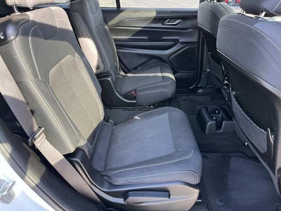 2024 Jeep Grand Cherokee L Laredo 4x4