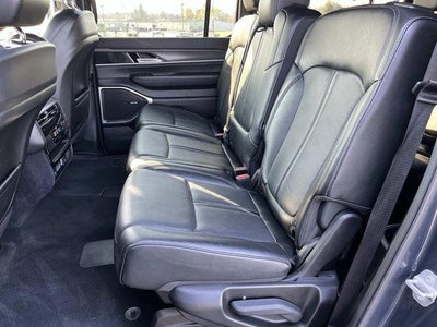 2024 Jeep Wagoneer L Series III 4x4