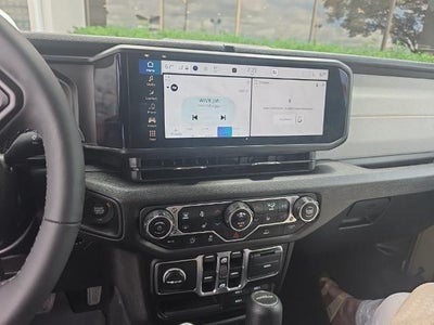 2025 Jeep Gladiator Sport S 4x4