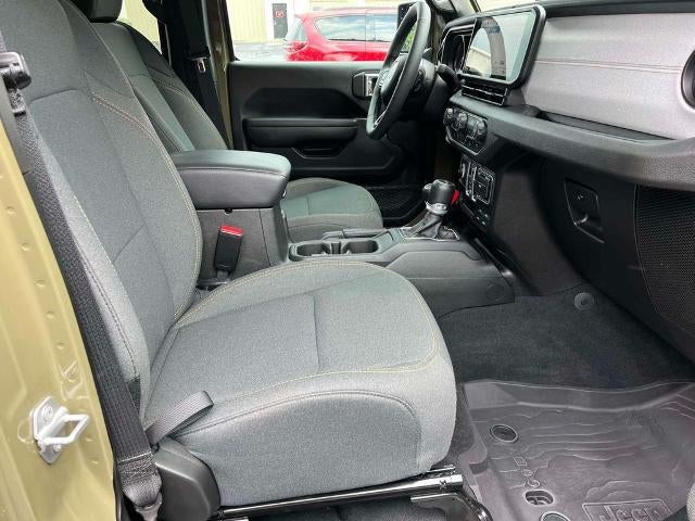 2025 Jeep Gladiator Sport S 4x4