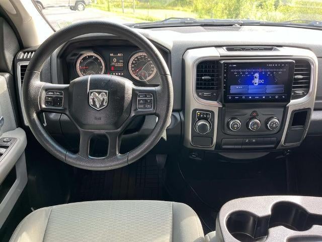 2017 RAM 1500 SLT 4x2 Quad Cab 6'4" Box