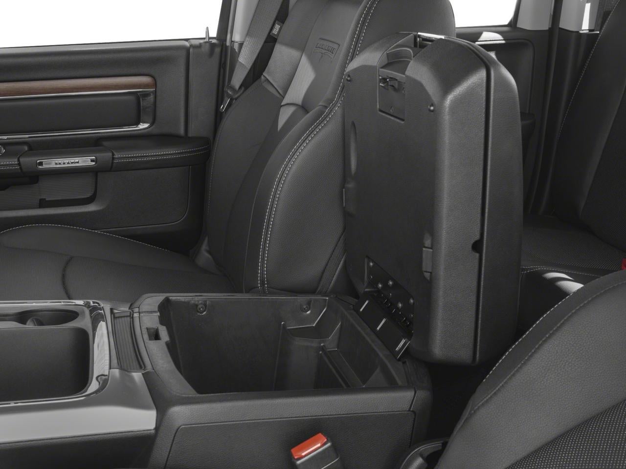 2017 RAM 1500 Laramie 4x4 Quad Cab 6'4" Box