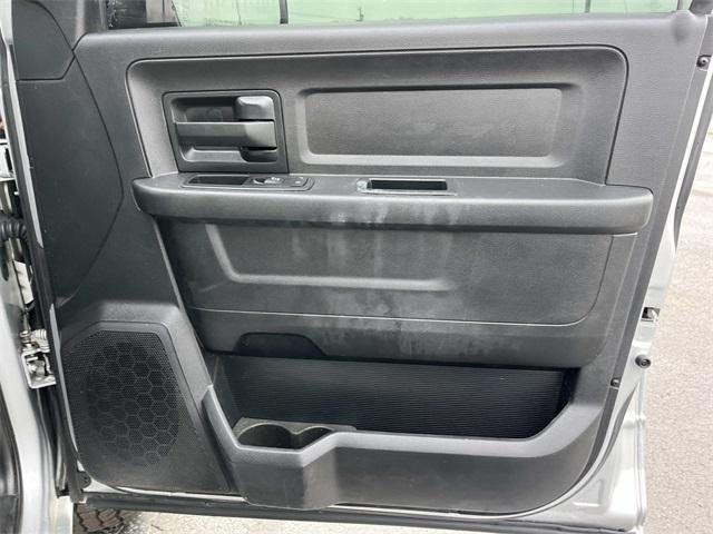 2013 RAM 1500 4WD Crew Cab 5.7 Ft Box Express