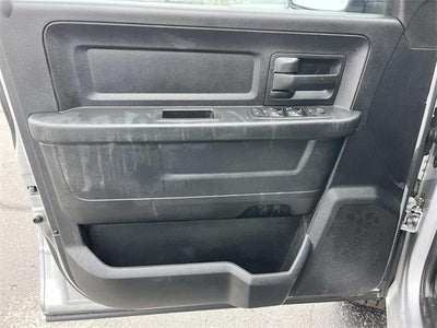 2013 RAM 1500 4WD Crew Cab 5.7 Ft Box Express