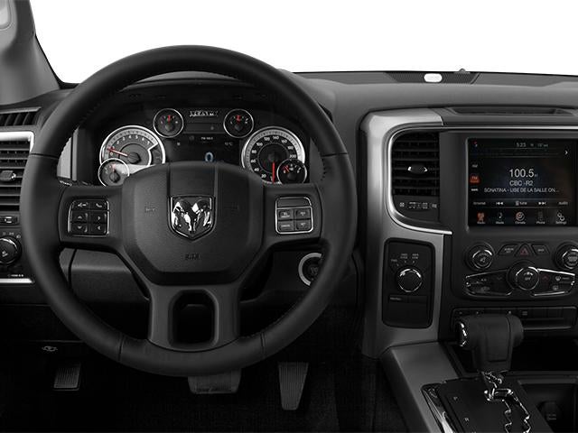 2013 RAM 1500 4WD Crew Cab 5.7 Ft Box Express