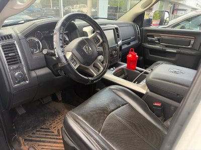 2017 RAM 1500 Laramie 4x4 Crew Cab 5'7" Box