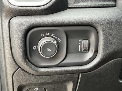 2024 RAM 1500 Laramie 4x2 Crew Cab 5'7" Box