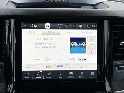 2024 RAM 1500 Laramie 4x2 Crew Cab 5'7" Box