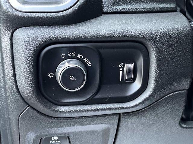 2024 RAM 1500 Laramie 4x2 Crew Cab 5'7" Box