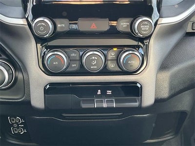 2022 RAM 1500 Big Horn 4x4 Quad Cab 6'4" Box