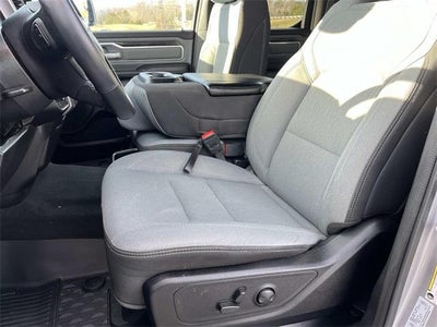 2022 RAM 1500 Big Horn 4x4 Quad Cab 6'4" Box