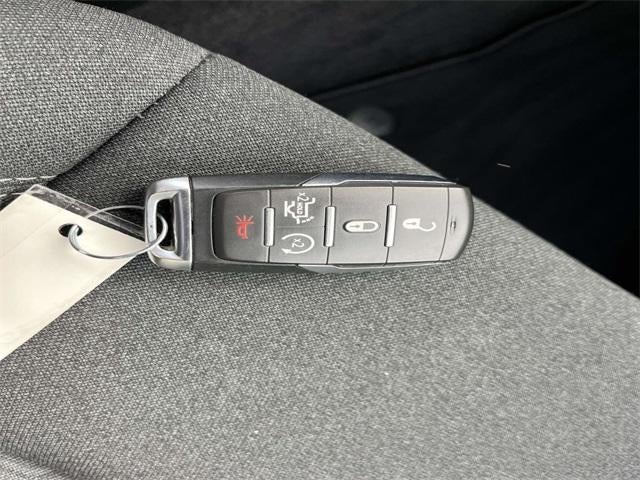 2025 RAM 1500 Big Horn 4x4 Crew Cab 5'7" Box