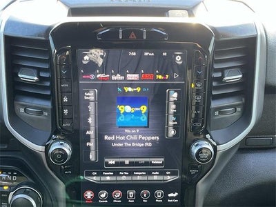 2021 RAM 1500 Big Horn 4x4 Crew Cab 5'7" Box