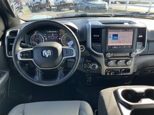 2022 RAM 1500 Big Horn 4x4 Crew Cab 5'7" Box
