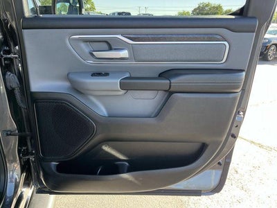 2022 RAM 1500 Big Horn 4x4 Crew Cab 5'7" Box
