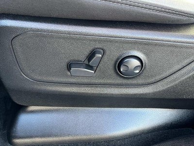 2022 RAM 1500 Big Horn 4x4 Crew Cab 5'7" Box