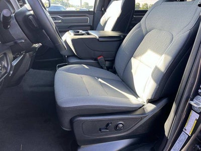 2022 RAM 1500 Big Horn 4x4 Crew Cab 5'7" Box