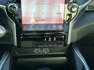 2025 RAM 1500 Laramie 4x4 Crew Cab 5'7" Box