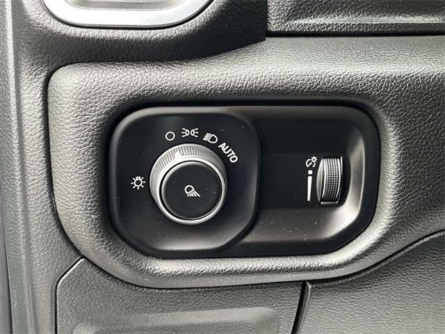 2024 RAM 1500 Laramie 4x4 Crew Cab 5'7" Box