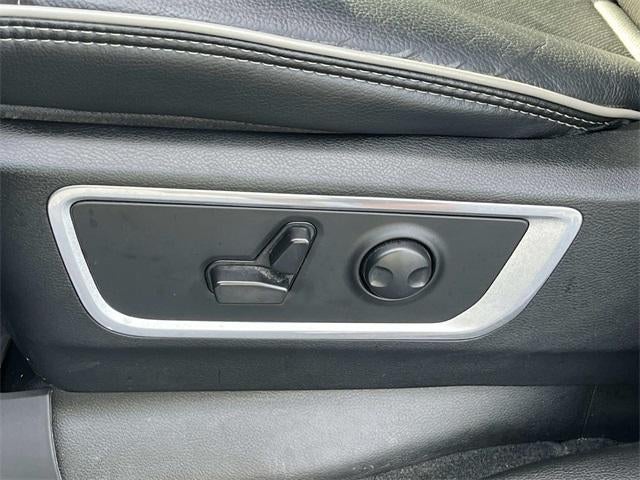 2023 RAM 1500 Laramie 4x4 Crew Cab 5'7" Box