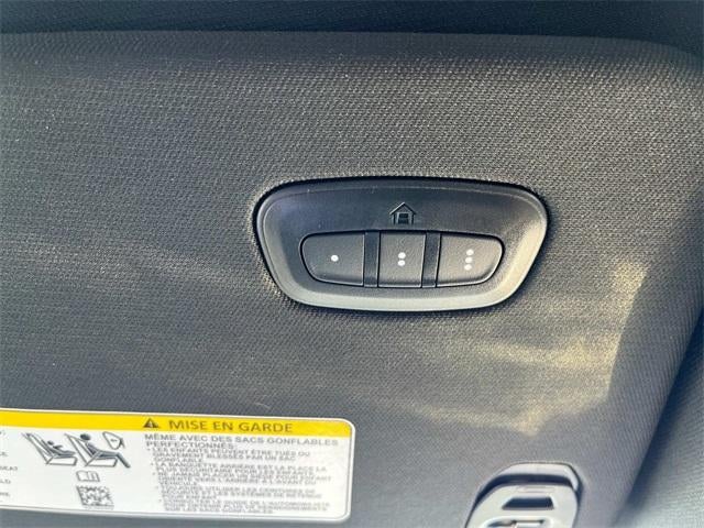 2023 RAM 1500 Laramie 4x4 Crew Cab 5'7" Box