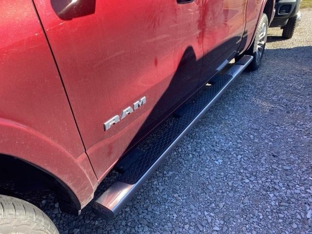 2019 RAM 1500 Laramie 4x4 Crew Cab 6'4" Box