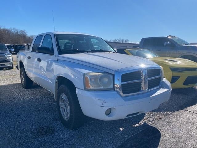 2006 Dodge Dakota 4WD Quad Cab 5.3 Ft Box SLT