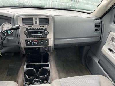 2006 Dodge Dakota 4WD Quad Cab 5.3 Ft Box SLT