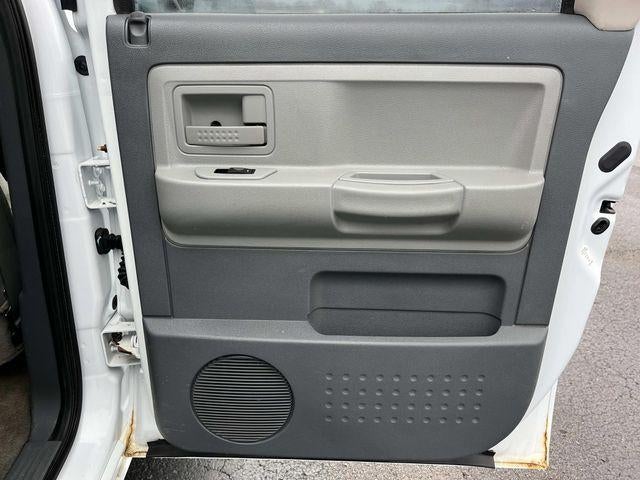 2006 Dodge Dakota 4WD Quad Cab 5.3 Ft Box SLT